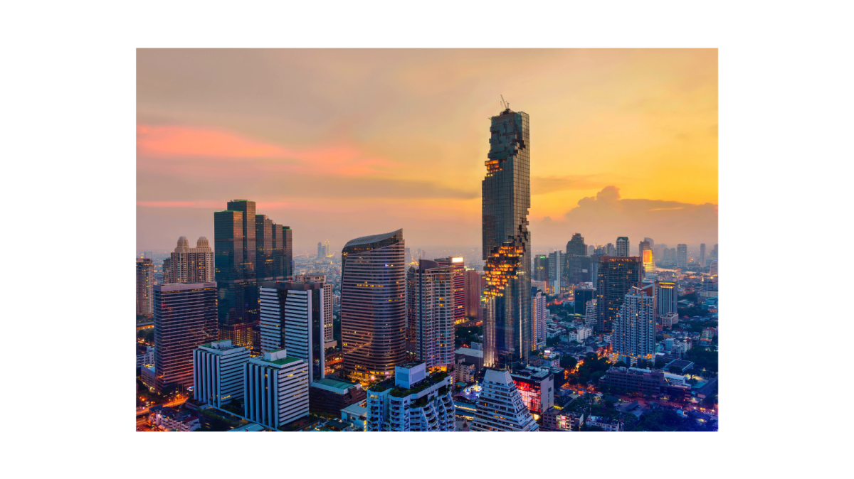 Ritz-Carlton Residences Super Best Deal !! Ultimate Luxury freehold Condominium in CBD. The first world-class architectural landmark in Bangkok ด้วยราคา 44.9 ลบ. สนใจติดต่อ 092-6905445