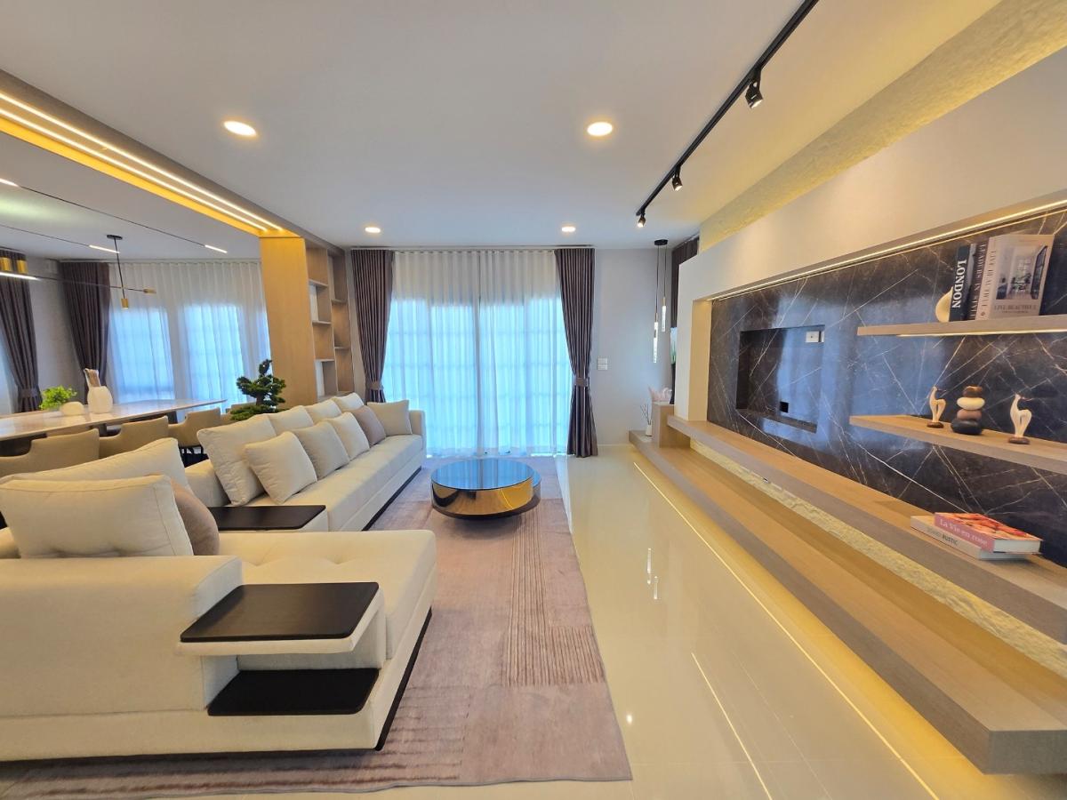 🏡 บ้านเดี่ยว 4 นอน 300 ตรม. Centro Bangna แต่งครบพร้อมอยู่ ราคา 18.5 ล้านบาท 📞: 065-626-5636 (คุณกี้)