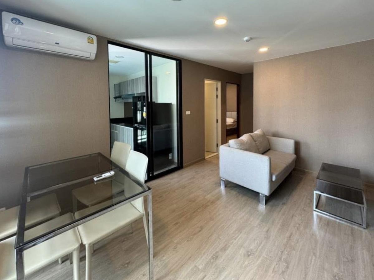 🏢 คอนโด 2 นอน ห้องมุม วิวสระ The Cube Urban Sathorn-Chan ราคาขาย 4.79 ล้านบาท 📞: 065-626-5636 (คุณกี้)