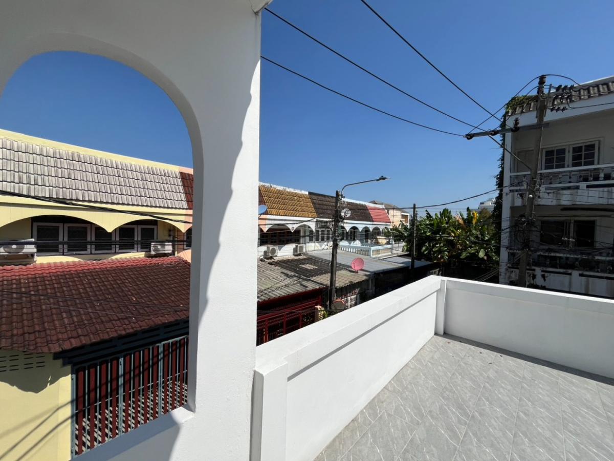 🏡 ทาวน์โฮม ลาดพร้าว 48 | ใกล้ MRT สุทธิสาร รีโนเวทใหม่ ขาย 3.5 ล้านบาท 📞: 065-626-5636 (คุณกี้)