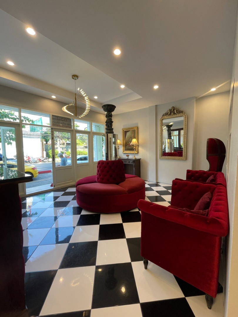 🏢 ปล่อยเช่าอาคารพาณิชย์ 3 ชั้น | ติดถนนกรุงเทพกรีฑา ซอย 7 | 5 ห้องนอน ค่าเช่า 50,000 บาท/เดือน 📞: 065-626-5636 (คุณกี้)