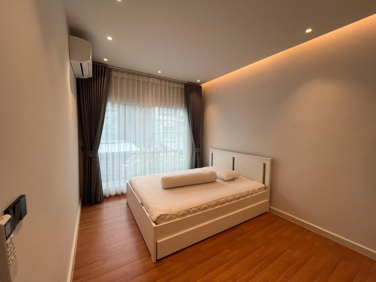 (HL)ขาย The Metro พระราม 9 ขนาด 26 Sq.w 3 bed 3 bath หลังมุม ตกแต่งใหม่พร้อมอยู่ เพียง 6.25 เท่านั้น !!!