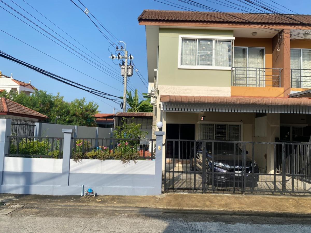 (HL)🏡 ขายทาวน์โฮม 2 ชั้น แปลงมุม ต้นซอย พื้นที่ใหญ่พิเศษ 38 ตร.วา | จามจุรีพาร์ค สุขาภิบาล 5 💰 ราคา 3,700,000 บาท 087-808-3690 รายละเอียด
