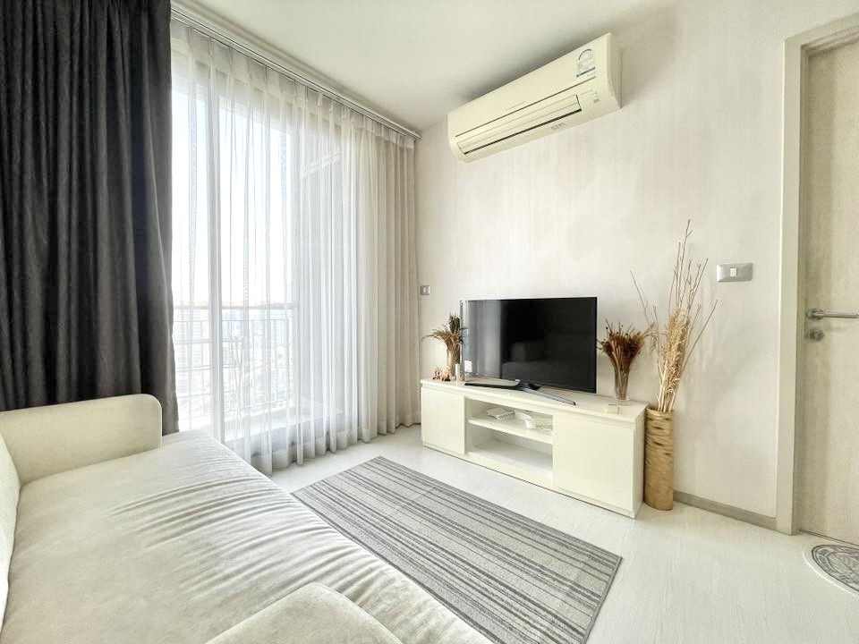 (HL) Hot deal 🔥🔥 ถูกที่สุดในตึก Rhythm Sukhumvit 42 ติด bts เอกมัย 1 🛌 1 🛁 45 Sq.m. เพียง 6.2 ลบ. เท่านั้น นัดชมห้อง 065-6956939 (ลูกเกด) 
