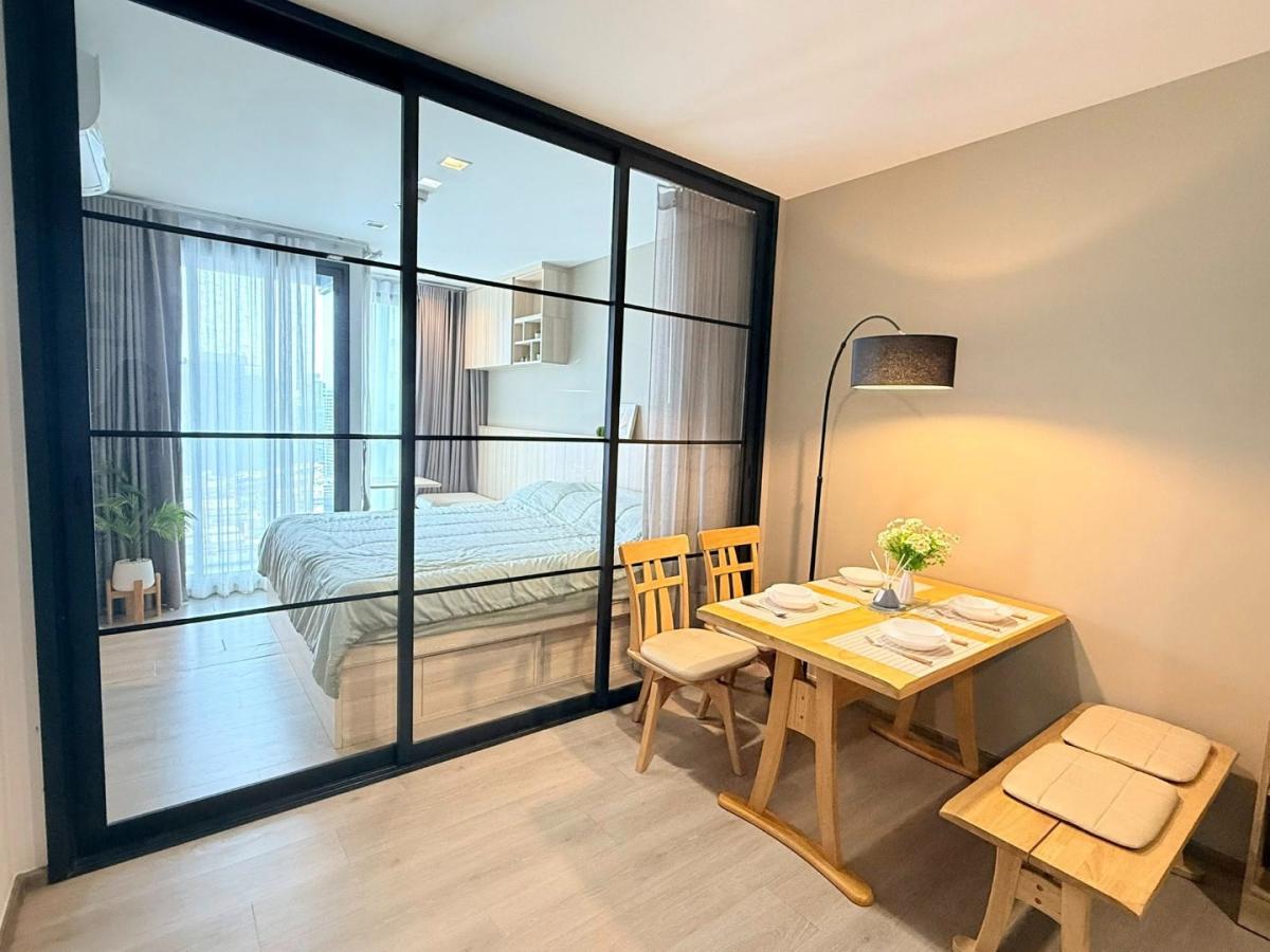 (HL) ขายคอนโด the line พหลโยธิน พาร์ค ตึก B ตกแต่งพร้อมอยู่ ขนาด 41sqm ฟรีส่วนกลางอีก 6 ปี‼️ ตรงข้ามเซ็นทรัลลาดพร้าว ใกล้ BTS & MRT เดินทางง่าย เพียง 5.39 ล้านบาท 