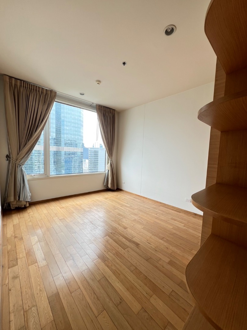 (Hlชั้น28) 🔥 PRICE DROP 2 ล้านบาท! ห้องมุม The Empire Sathorn ชั้นสูง 114.64 ตร.ม. Ext