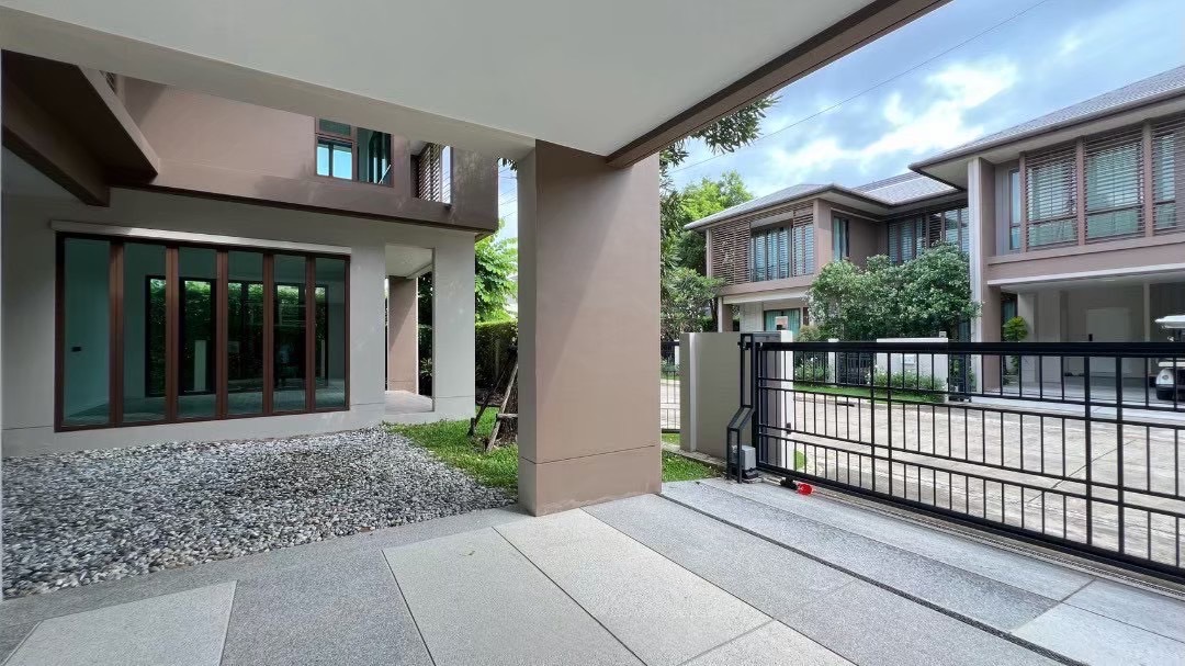 (HL) ขายบ้านโครงการ บุราสิริ กรุงเทพกรีฑา ไซส์ใหญ่ 300 ตร.ม. เพียง 32 ล้านบาท