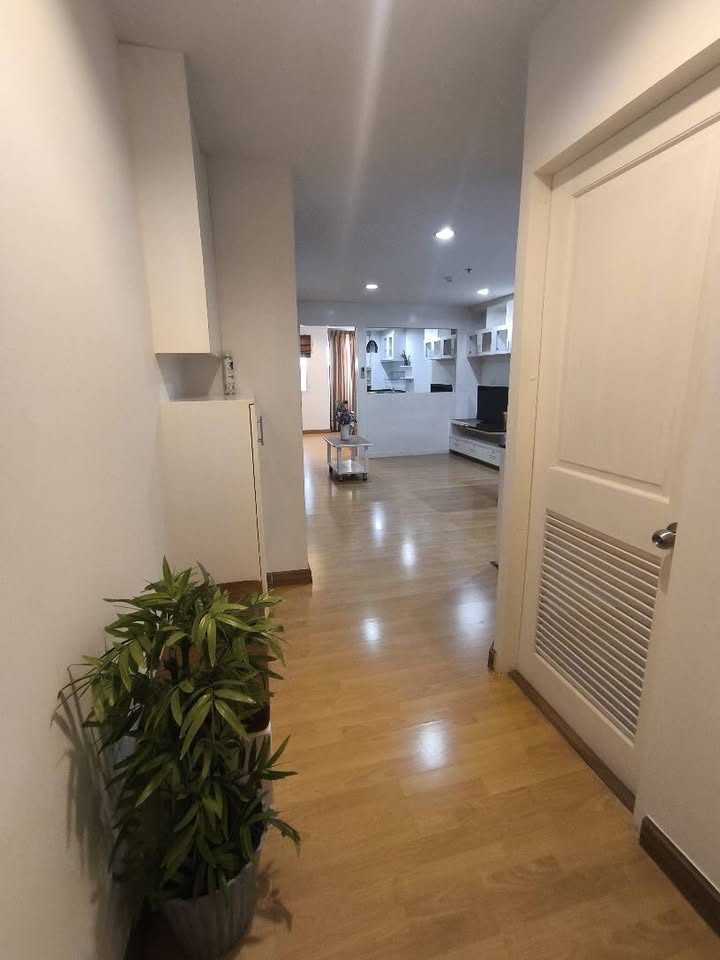 (HL)🔥ขายห้องสวยสภาพดี ทำเลหายาก🔥Serene Place Sukhumvit 24 (1 ห้องนอน 1 ห้องน้ำ, 49 ตร.ม.) เพียง 5.3 MB เท่านั้น!! Tel.0922635410 เอิร์ธ