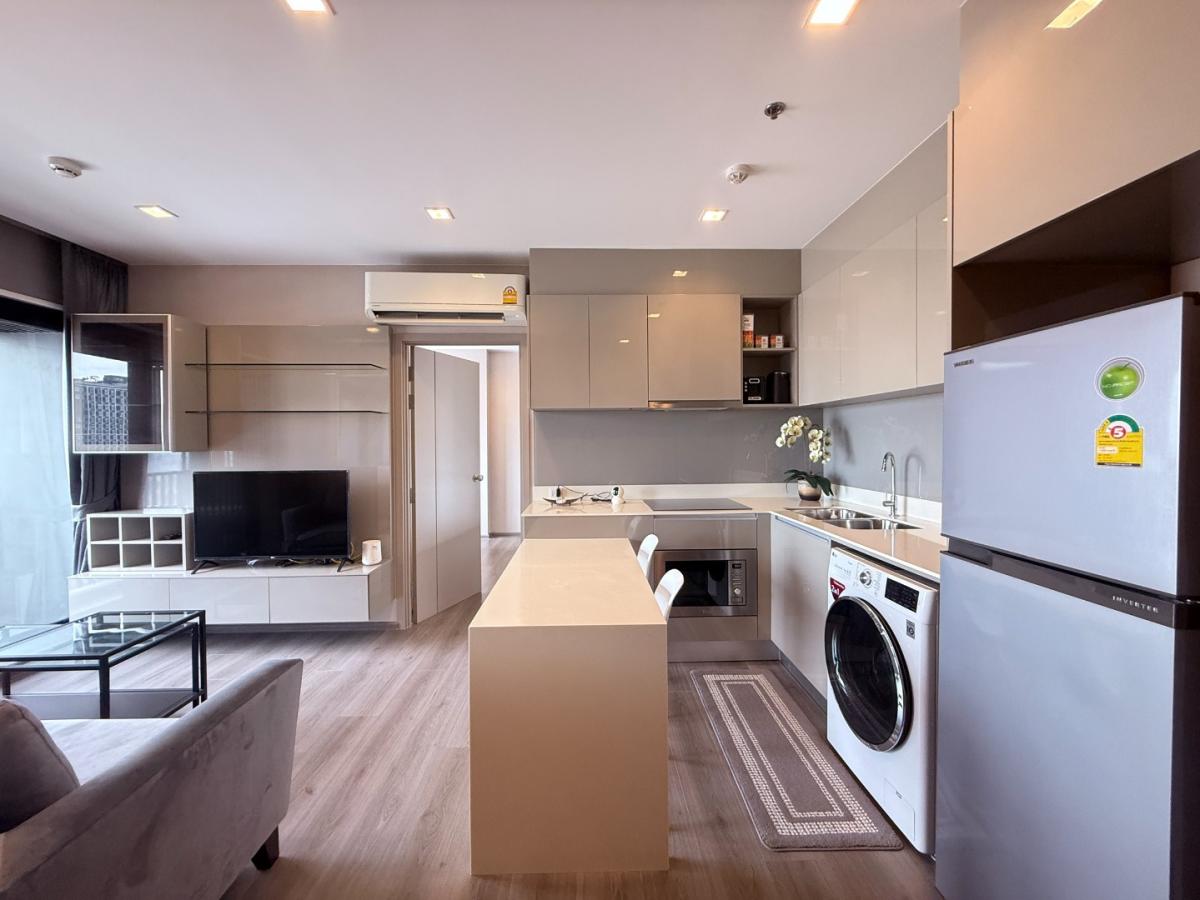 ขาย The Politan Rive 2 bed 2 bath ชั้นสูง วิวแม่น้ำ ราคา 5.8 MB