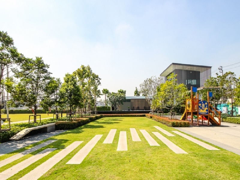 Airi-Chaengwattana